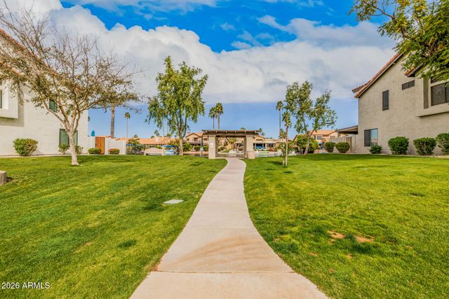 1129 W WINDJAMMER Drive, Gilbert, AZ 85233