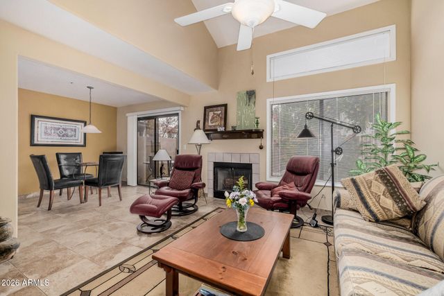 1129 W WINDJAMMER Drive, Gilbert, AZ 85233