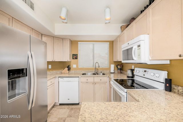 1129 W WINDJAMMER Drive, Gilbert, AZ 85233