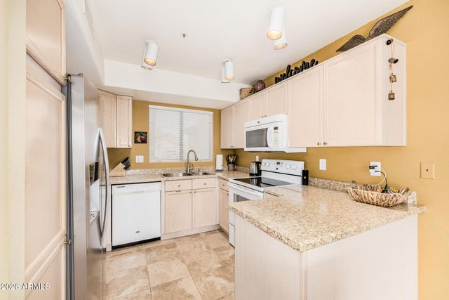 1129 W WINDJAMMER Drive, Gilbert, AZ 85233