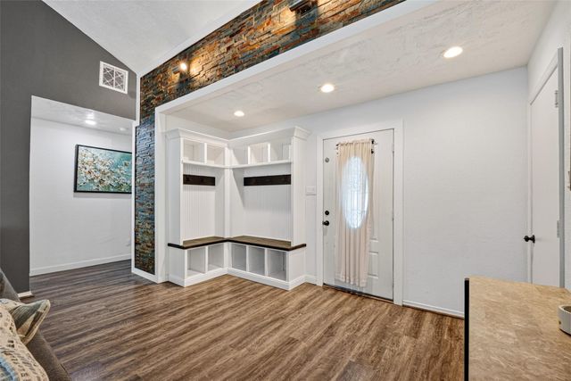 1011 Kensington Drive, Pearland, TX 77584