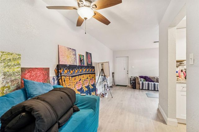 610 16TH AVENUE S, St Petersburg, FL 33701