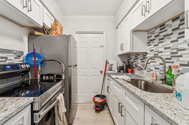 610 16TH AVENUE S, St Petersburg, FL 33701