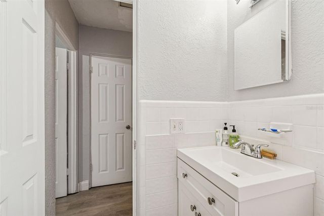 610 16TH AVENUE S, St Petersburg, FL 33701