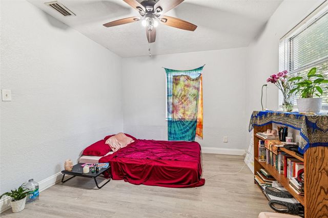 610 16TH AVENUE S, St Petersburg, FL 33701