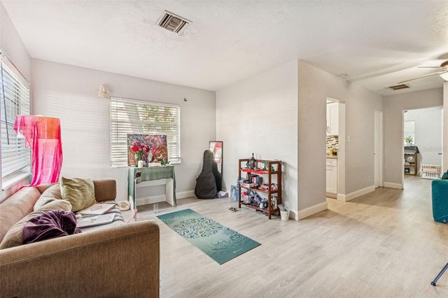 610 16TH AVENUE S, St Petersburg, FL 33701