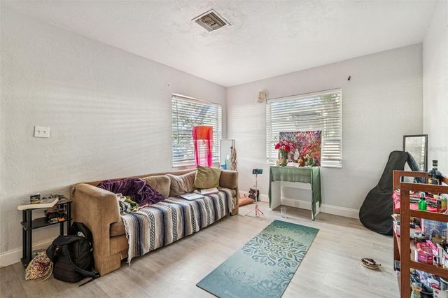 610 16TH AVENUE S, St Petersburg, FL 33701