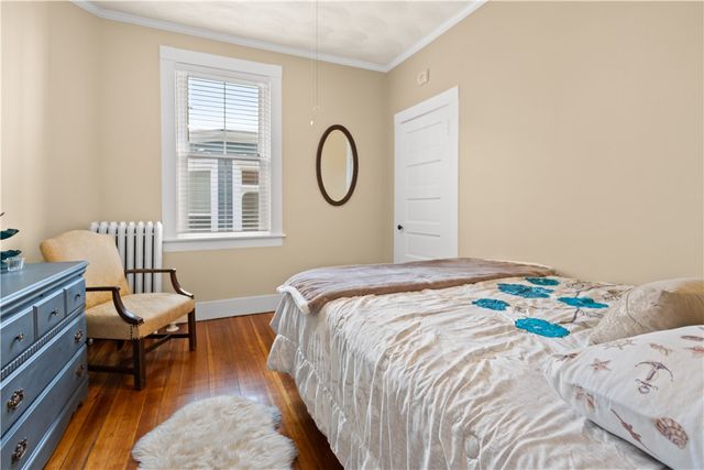 23 Mann Avenue 4, Newport, RI 02840