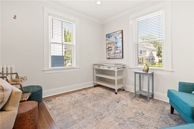 23 Mann Avenue 4, Newport, RI 02840