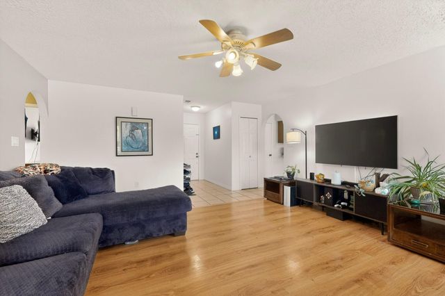 1200 Weeping Willow Court NE, Rio Rancho, NM 87144