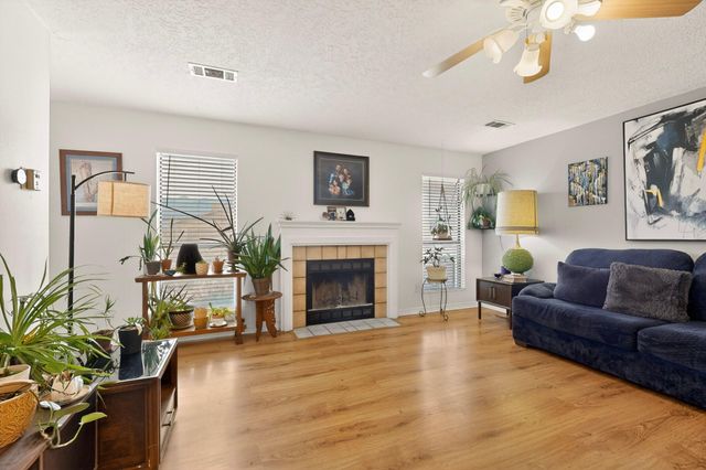 1200 Weeping Willow Court NE, Rio Rancho, NM 87144