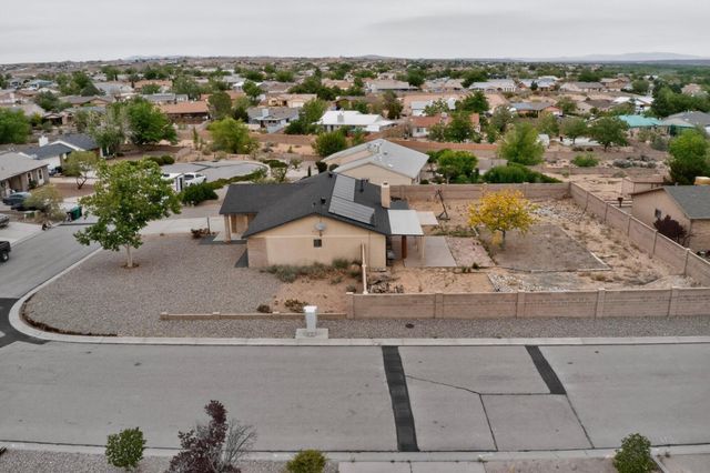 1200 Weeping Willow Court NE, Rio Rancho, NM 87144