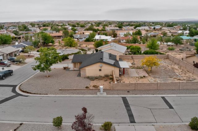 1200 Weeping Willow Court NE, Rio Rancho, NM 87144
