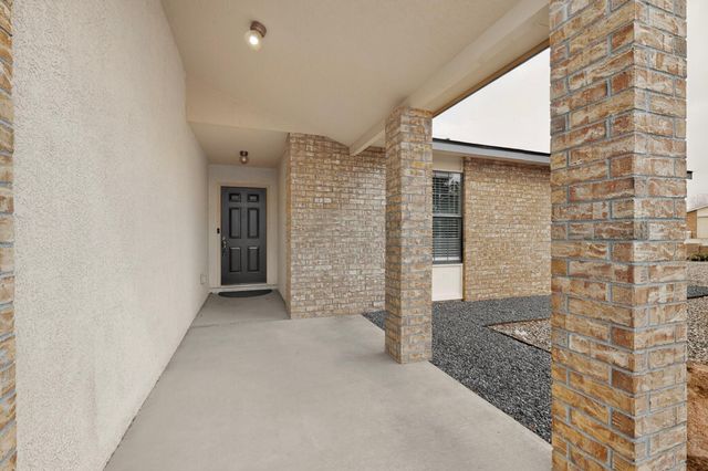 1200 Weeping Willow Court NE, Rio Rancho, NM 87144