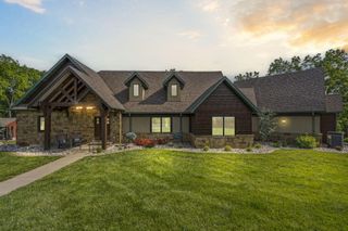 1029 Riverview Road, Clever, MO 65631