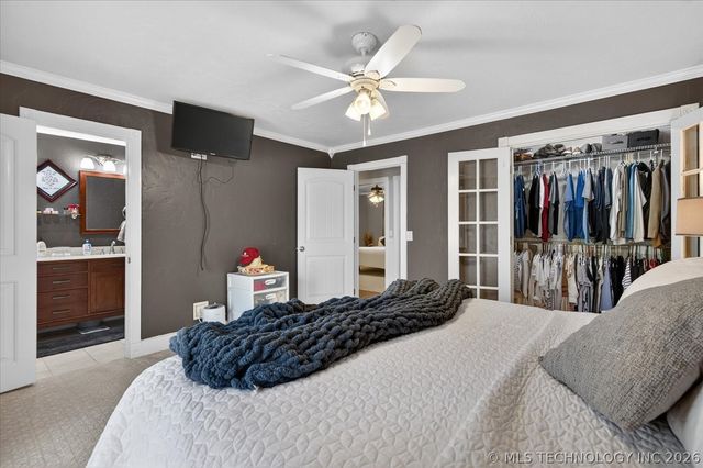930 Briarwood Drive, Bartlesville, OK 74006
