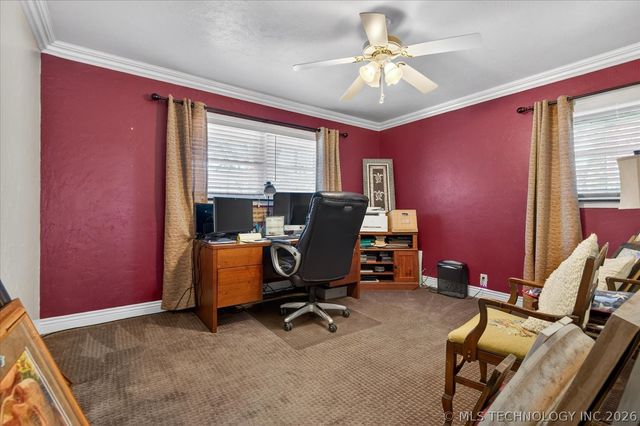 930 Briarwood Drive, Bartlesville, OK 74006