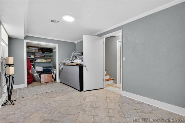 930 Briarwood Drive, Bartlesville, OK 74006