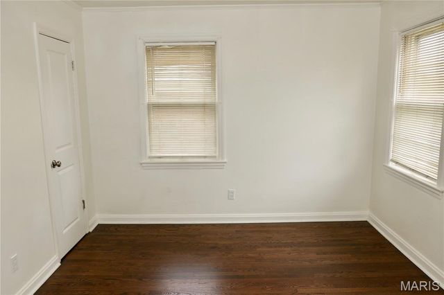 9423 Edgewater Drive, St Louis, MO 63136