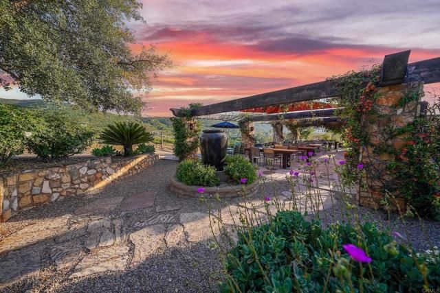 25260 E Old Julian Hwy, Ramona, CA 92065