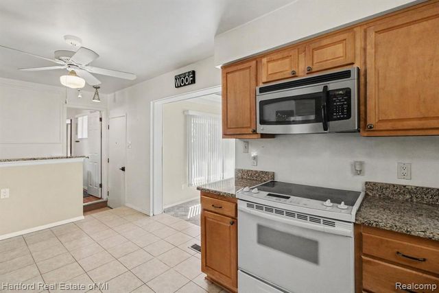 32731 Meadowbrook Street, Livonia, MI 48154