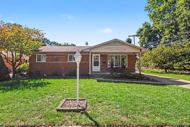 32731 Meadowbrook Street, Livonia, MI 48154