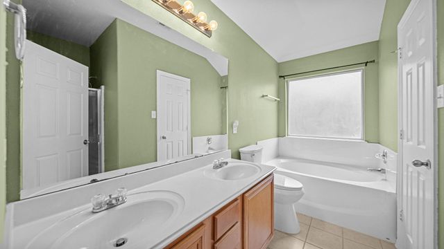 213 Mesa View, Conroe, TX 77316
