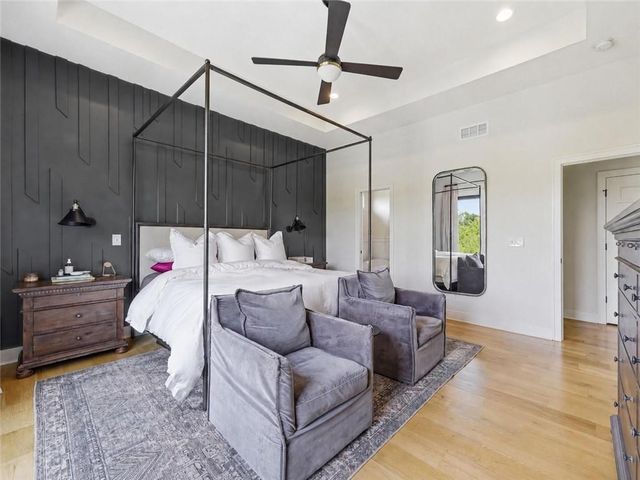 2906 SW Arthur Drive, Lee's Summit, MO 64082