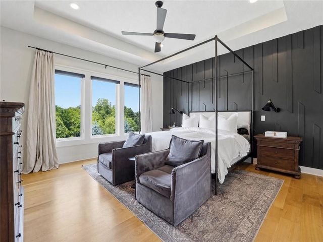 2906 SW Arthur Drive, Lee's Summit, MO 64082