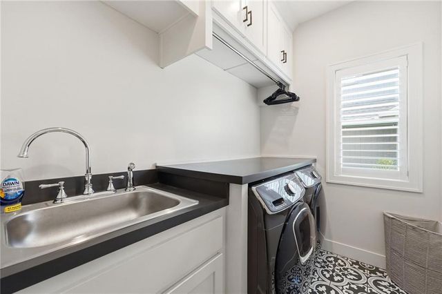 2906 SW Arthur Drive, Lee's Summit, MO 64082