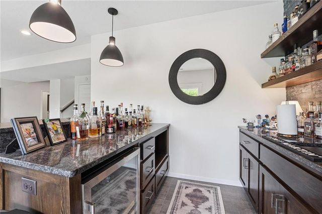 2906 SW Arthur Drive, Lee's Summit, MO 64082