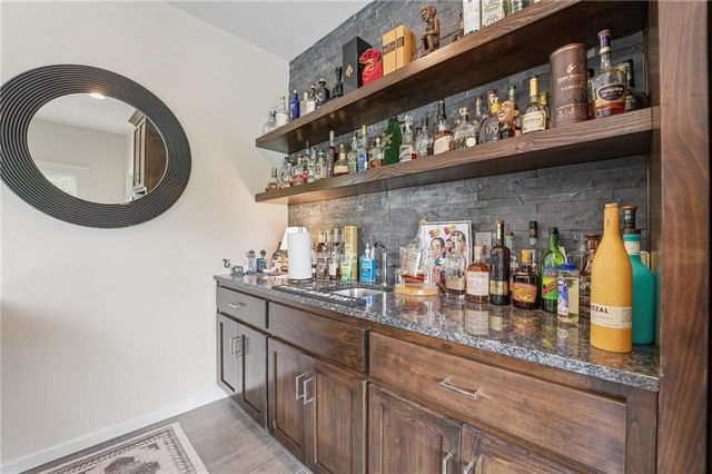 2906 SW Arthur Drive, Lee's Summit, MO 64082
