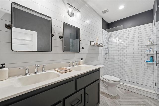 2906 SW Arthur Drive, Lee's Summit, MO 64082