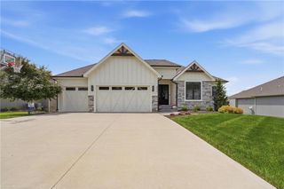 2906 SW Arthur Drive, Lee's Summit, MO 64082