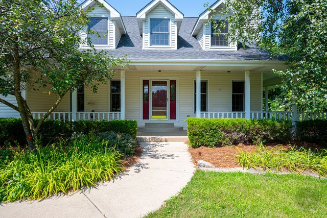 12n136 Berner Drive, Elgin, IL 60120