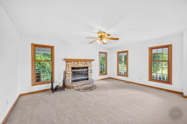 12n136 Berner Drive, Elgin, IL 60120