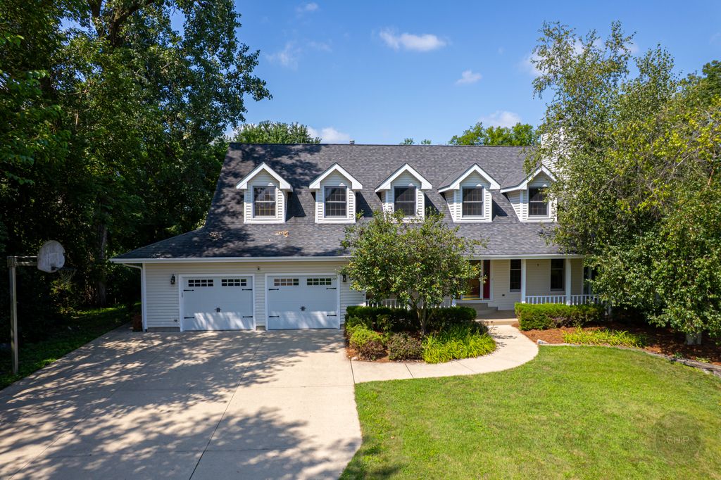 12n136 Berner Drive, Elgin, IL 60120