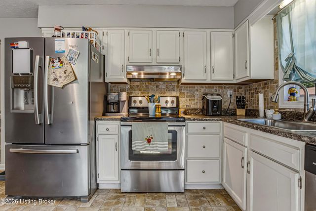 29 Victoria Dr, Shelbyville, KY 40065