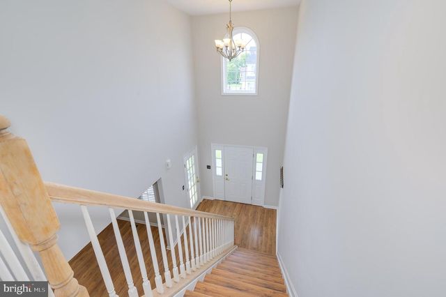385 THAYERS GULL DR, Martinsburg, WV 25405