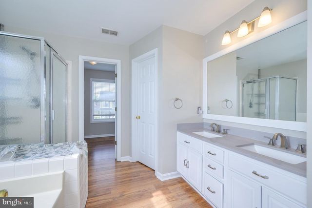 385 THAYERS GULL DR, Martinsburg, WV 25405