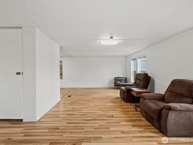 11040 14th Avenue SW, Seattle, WA 98146