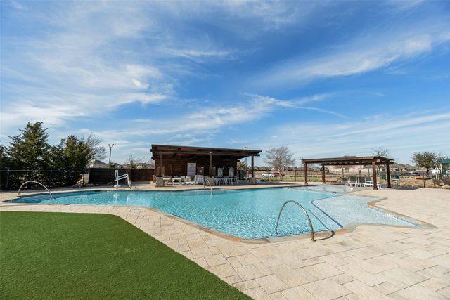 1805 Gold Mine Trail, Aubrey, TX 76227