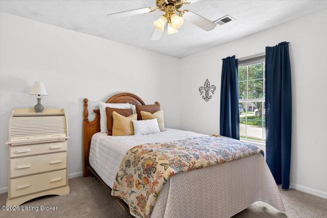 12625 Westport Rdg Way, Louisville, KY 40245