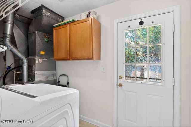 12625 Westport Rdg Way, Louisville, KY 40245