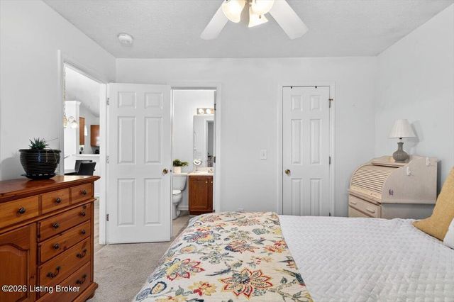 12625 Westport Rdg Way, Louisville, KY 40245