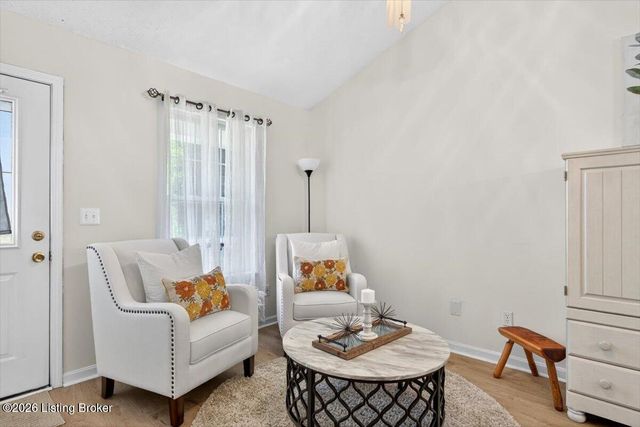 12625 Westport Rdg Way, Louisville, KY 40245