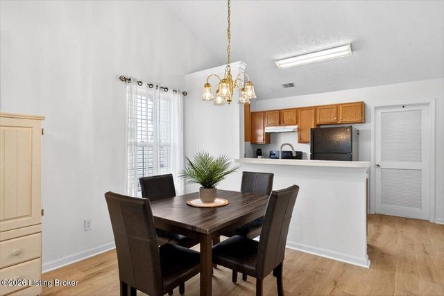 12625 Westport Rdg Way, Louisville, KY 40245