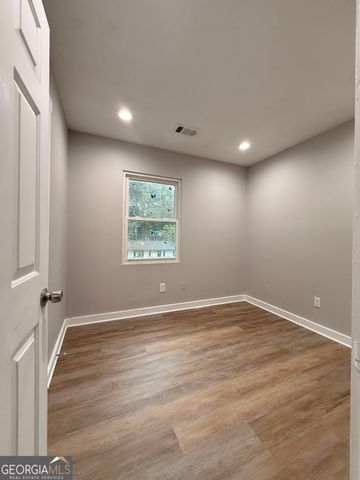 657 Robert E Lee Parkway, Jonesboro, GA 30238
