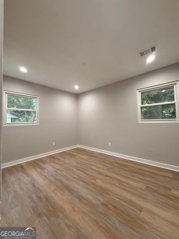 657 Robert E Lee Parkway, Jonesboro, GA 30238