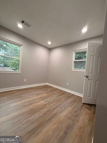 657 Robert E Lee Parkway, Jonesboro, GA 30238